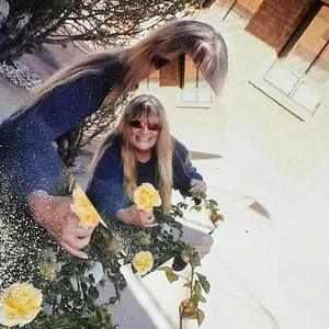 Meet your Posher, Debra